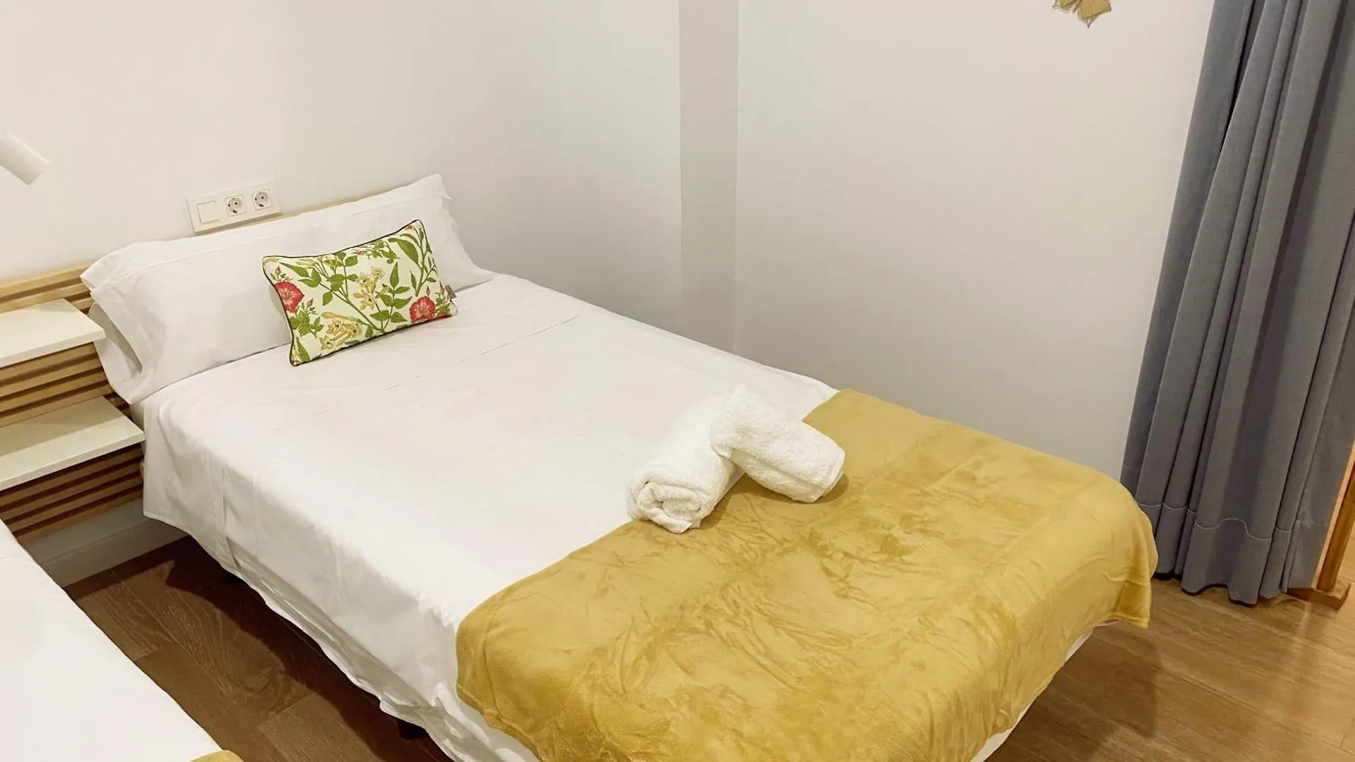 Apartamento La Victoria 2 Adaptado Cordoba Apartment